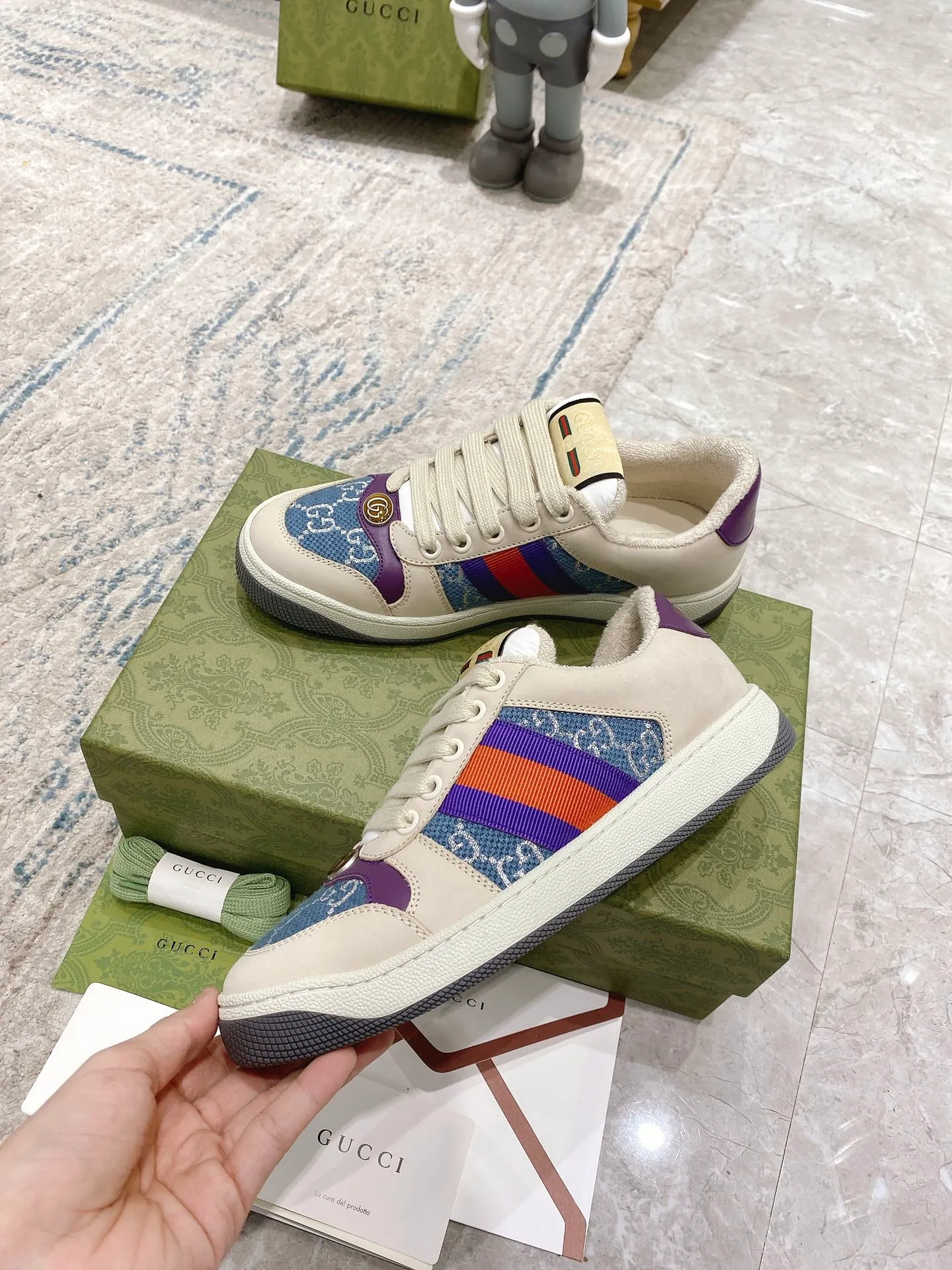 Gucci - Newly upgraded Gucci dirty shoes for couples 👫 2022 early spring new style... GG series distressed casual dirty shoes for the catwalk ⚠️⚠️ Original development and purchase level version... Metal double G crystal cylindrical logo... Gucci original pattern webbing... Exclusive color rubbed cowhide fabric, original terry cloth is delicate, soft and more comfortable and breathable, privately stamped two-color original TPU outsole (lower layer is wider, upper layer is narrower) Ready stock, matching packaging... 35-40/39-44 regular size 💰Female style 290 💰Male style 290